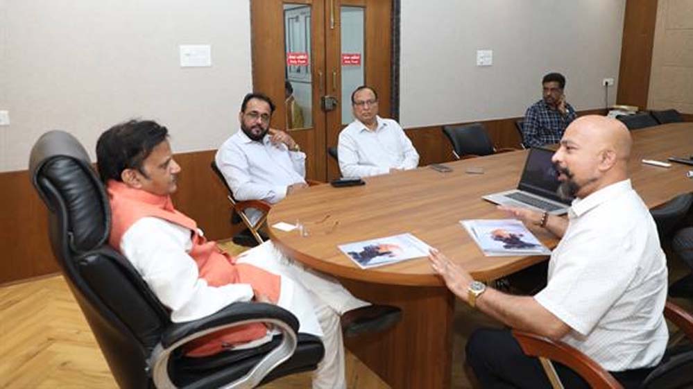 उप मुख्यमंत्री श्री शुक्ल से बूटेक्स इम्पेक्स टेक के प्रतिनिधि मंडल ने की सौजन्य भेंट