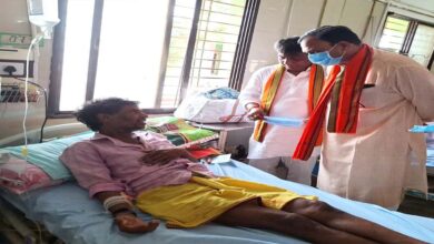 स्वास्थ्य मंत्री श्याम बिहारी जायसवाल ने जिला अस्पताल महासमुंद का किया औचक निरीक्षण