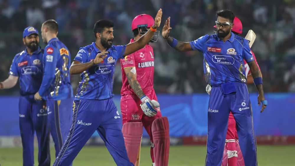 रोहित की MI का धमाकेदार खेल जारी… लगातार छठी जीत से टॉप पर पहुंची मुंबई , राजस्थान बाहर रोहित की MI का धमाकेदार खेल जारी… लगातार छठी जीत से टॉप पर पहुंची मुंबई , राजस्थान बाहर