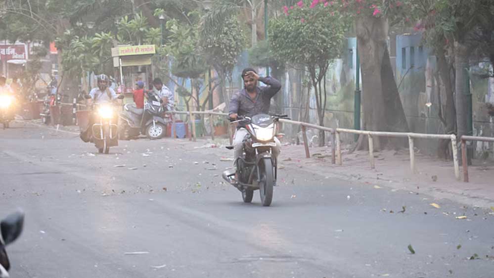 मध्यप्रदेश में अगले 4 दिन बारिश, ओले का अलर्ट,  ग्वालियर समेत तीन जिलों में गिरा पानी; 39 जिलों में तेज आंधी का अलर्ट