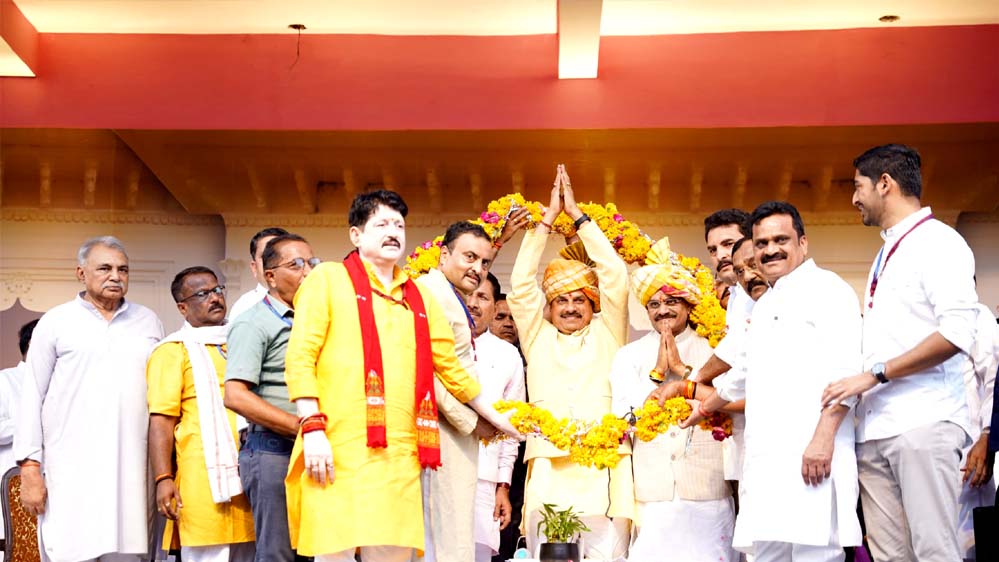 केन-बेतवा नदी परियोजना से पन्ना-दमोह छतरपुर, बुंदेलखंड समृद्ध होगा किसानों की बदलेगी जिंदगी : CM यादव केन-बेतवा नदी परियोजना से पन्ना-दमोह छतरपुर, बुंदेलखंड समृद्ध होगा किसानों की बदलेगी जिंदगी : CM यादव