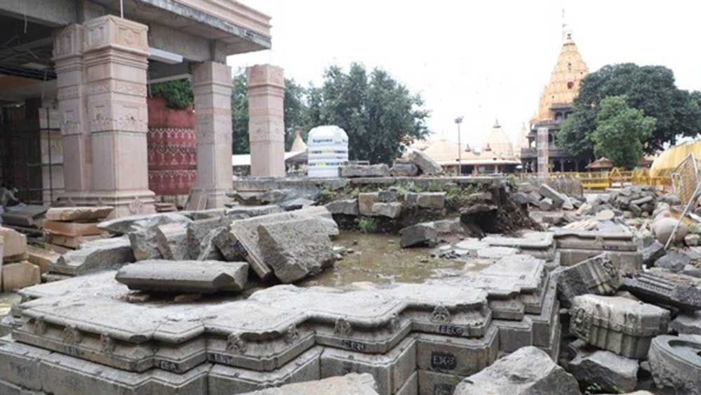 महाकाल परिसर में खोदाई से निकले एक हजार साल पुराने मंदिर को पुनर्निर्मित करने की पूरी तैयारी महाकाल परिसर में खोदाई से निकले एक हजार साल पुराने मंदिर को पुनर्निर्मित करने की पूरी तैयारी