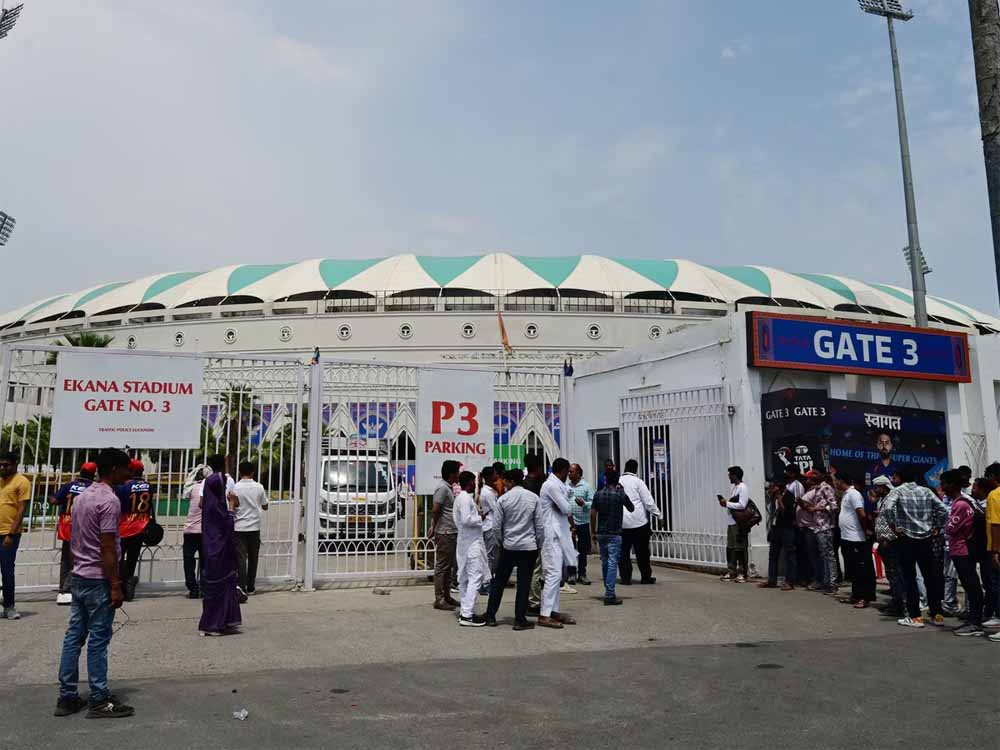 बीसीसीआई ने अभी के लिए आईपीएल को सस्पेंड किया है, लेकिन बोर्ड एक प्लान पर विचार कर रहा