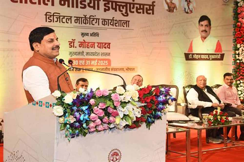 जन-जन को जागरूक करना सोशल मीडिया इन्फ्लुएंसर्स का दायित्व : मुख्यमंत्री डॉ. यादव