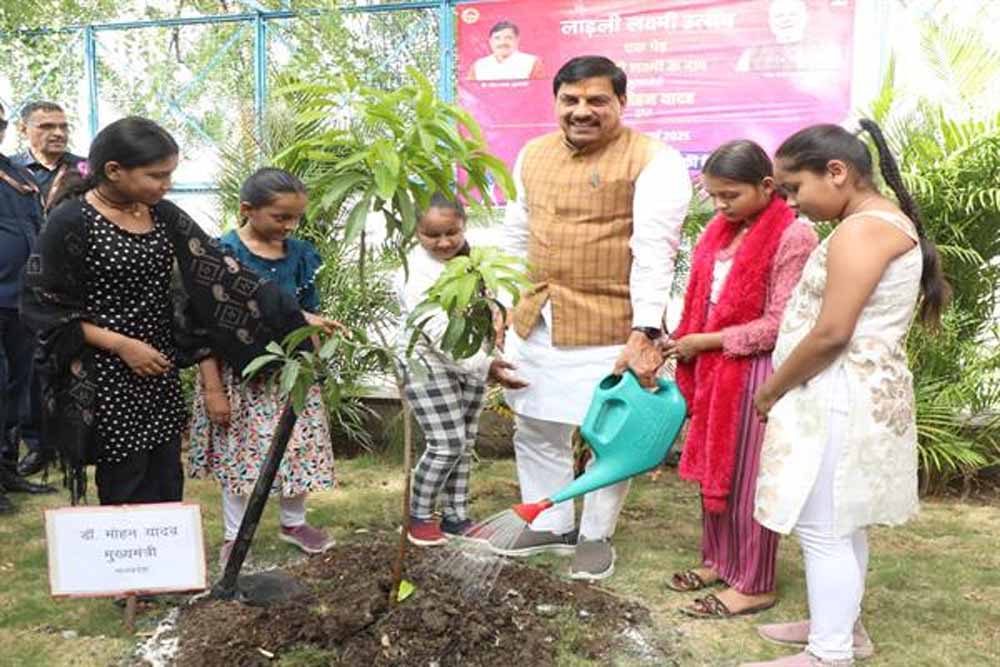 बेटियों के लिए अद्भुत है लाड़ली लक्ष्मी योजना : मुख्यमंत्री डॉ. यादव बेटियों के लिए अद्भुत है लाड़ली लक्ष्मी योजना : मुख्यमंत्री डॉ. यादव