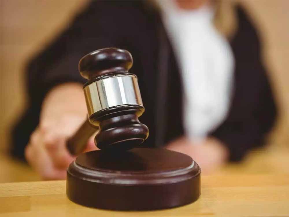 ट्रांसफार्मर बनाते समय एक संविदाकर्मी की मौत पर मुआवजे का आदेश यूपी पावर कारपोरेशन को महंगा पड़ गया ट्रांसफार्मर बनाते समय एक संविदाकर्मी की मौत पर मुआवजे का आदेश यूपी पावर कारपोरेशन को महंगा पड़ गया