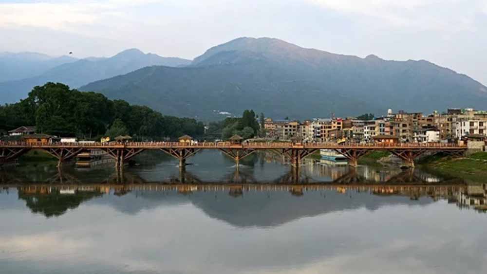 पीएम आवास पर हो रही बड़ी बैठक, इसमें एनएसए, रक्षा मंत्री समेत बड़े अधिकारी शामिल, सेना अलर्ट पर पीएम आवास पर हो रही बड़ी बैठक, इसमें एनएसए, रक्षा मंत्री समेत बड़े अधिकारी शामिल, सेना अलर्ट पर