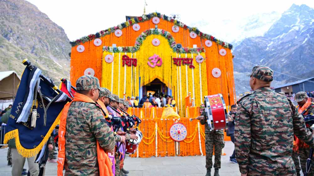 2013 के जलप्रलय के बाद हो गई थी बंद, केदारनाथ धाम में 12 साल बाद फिर गंगा आरती शुरू