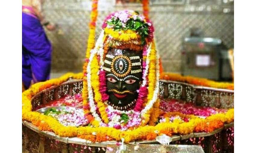 महाकालेश्वर मंदिर में दान में आए सोने की होगी परख, लगेगी टंच मशीन महाकालेश्वर मंदिर में दान में आए सोने की होगी परख, लगेगी टंच मशीन