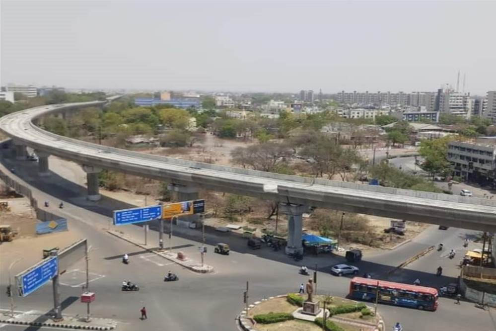 मेट्रो स्टेशन पार्किंग स्थल स्टेशन से 500 मीटर के दायरे में होंगे