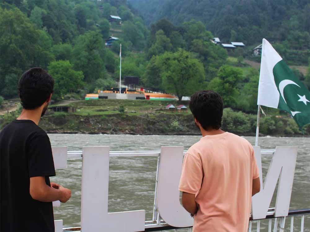 पहलगाम हमले के बाद भारत और पाक सीमा पर तनाव बना, POK में लोगों को दिया राशन इकट्ठा करने का आदेश पहलगाम हमले के बाद भारत और पाक सीमा पर तनाव बना, POK में लोगों को दिया राशन इकट्ठा करने का आदेश