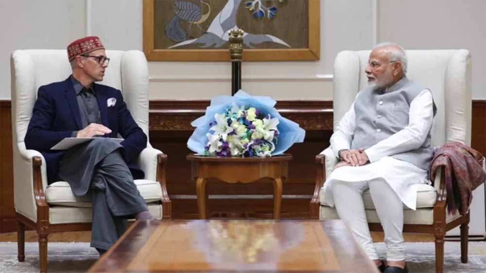 मुख्यमंत्री उमर अब्दुल्ला ने दिल्ली में प्रधानमंत्री नरेंद्र मोदी से मुलाकात की, पहलगाम आतंकी हमले के बाद पहली मुलाकात मुख्यमंत्री उमर अब्दुल्ला ने दिल्ली में प्रधानमंत्री नरेंद्र मोदी से मुलाकात की, पहलगाम आतंकी हमले के बाद पहली मुलाकात