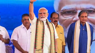 केरल से PM मोदी का विपक्ष पर तंज, आज का इवेंट कई लोगों की नींद हराम कर देगा, पास में बैठे थे थरूर