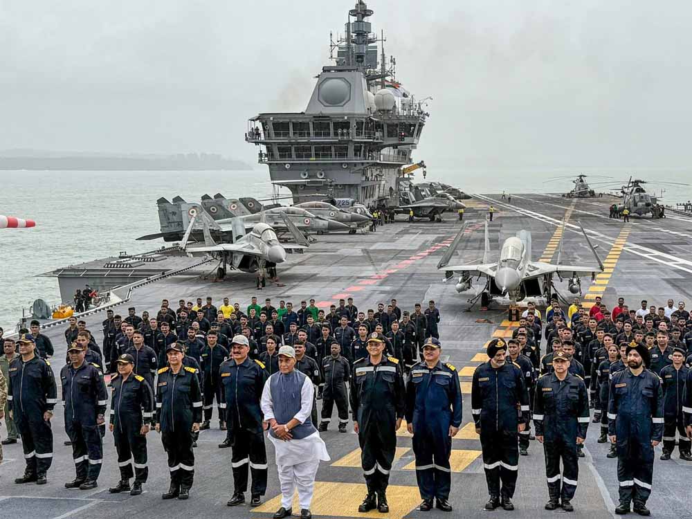 रक्षा मंत्री राजनाथ सिंह ने कहा- पहलगाम हमले के बाद 96 घंटे के दौरान नेवी ने दागी थीं टॉरपीडो रक्षा मंत्री राजनाथ सिंह ने कहा- पहलगाम हमले के बाद 96 घंटे के दौरान नेवी ने दागी थीं टॉरपीडो