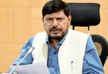 राज्य मंत्री रामदास आठवले ने कहा- राहुल गांधी पाकिस्तान की भाषा बोल रहे