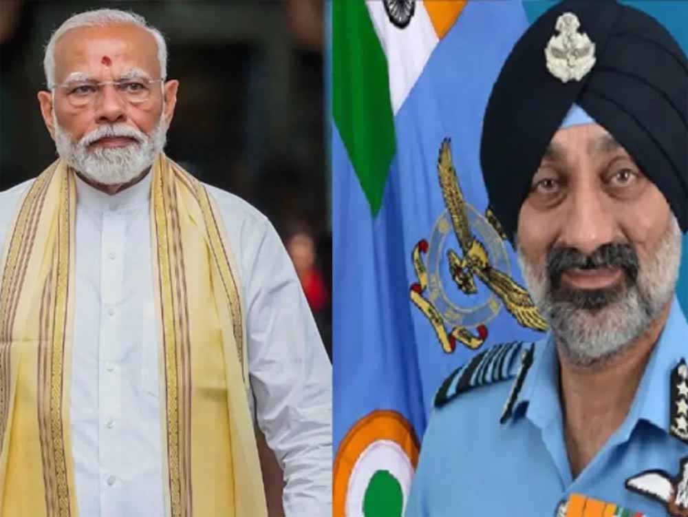 वायुसेना प्रमुख ने प्रधानमंत्री मोदी के साथ बैठक की, उन्होंने हालांकि इससे अधिक कोई जानकारी नहीं दी वायुसेना प्रमुख ने प्रधानमंत्री मोदी के साथ बैठक की, उन्होंने हालांकि इससे अधिक कोई जानकारी नहीं दी
