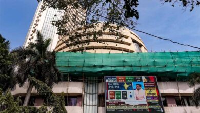 भारत-पाकिस्तान में तनातनी के बीच शेयर मार्केट में गिरावट,  सेंसेक्स 207 अंक टूटकर 80,589 पर आ गया