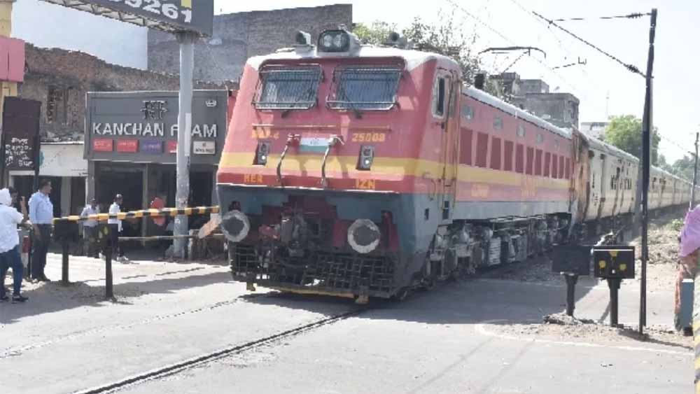 मंधना-अनवरगंज एलीवेटेड रेलवे ट्रैक के निर्माण की निविदा जारी, 30 जुलाई तक निविदा की अंतिम तारीख मंधना-अनवरगंज एलीवेटेड रेलवे ट्रैक के निर्माण की निविदा जारी, 30 जुलाई तक निविदा की अंतिम तारीख