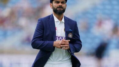 विराट कोहली का टेस्ट से अचानक संन्यास चर्चा में, पहले कप्तानी सौंपने का इशारा फिर, क्या BCCI के रवैये से आहत