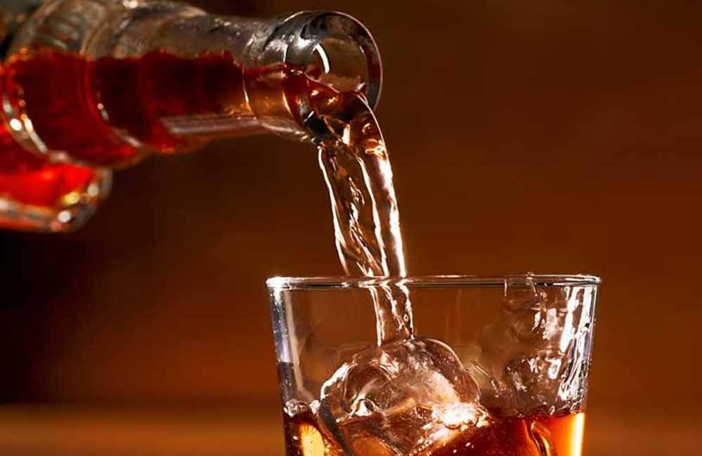 टीकमगढ़ के बड़ागांव में समाज और पंचायत में फरमान जारी कर शराब को हाथ न लगाने का संकल्प लिया टीकमगढ़ के बड़ागांव में समाज और पंचायत में फरमान जारी कर शराब को हाथ न लगाने का संकल्प लिया