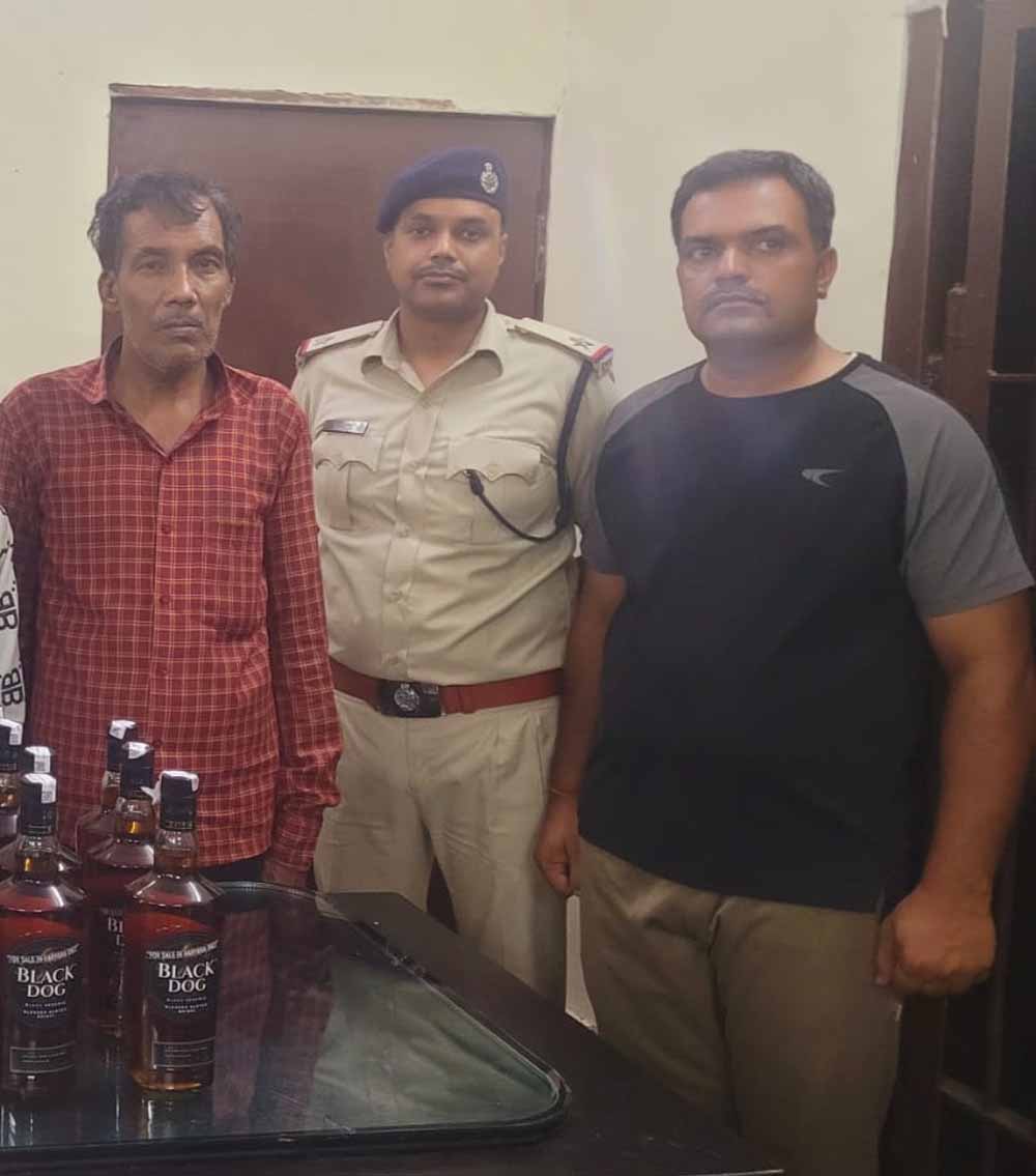 ऑपरेशन सतर्क के अंतर्गत रेल परिसर में अवैध शराब परिवहन पर आरपीएफ-जीआरपी की संयुक्त कार्यवाही