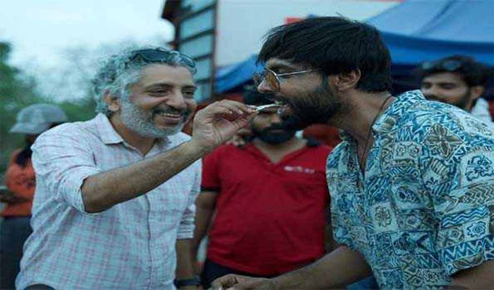 अभिषेक बनर्जी ने ‘बाग़ी बेचारे’ की भोपाल शेड्यूल की शूटिंग पूरी की अभिषेक बनर्जी ने ‘बाग़ी बेचारे’ की भोपाल शेड्यूल की शूटिंग पूरी की