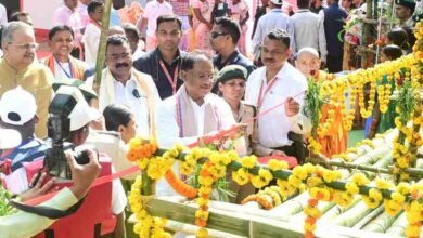 मुख्यमंत्री ने भोंगापाल में बांस नौका विहार केंद्र का किया शुभारंभ साथ ही शिव मंदिर परिसर भोंगापाल में पीपल के पौधे का किया रोपण