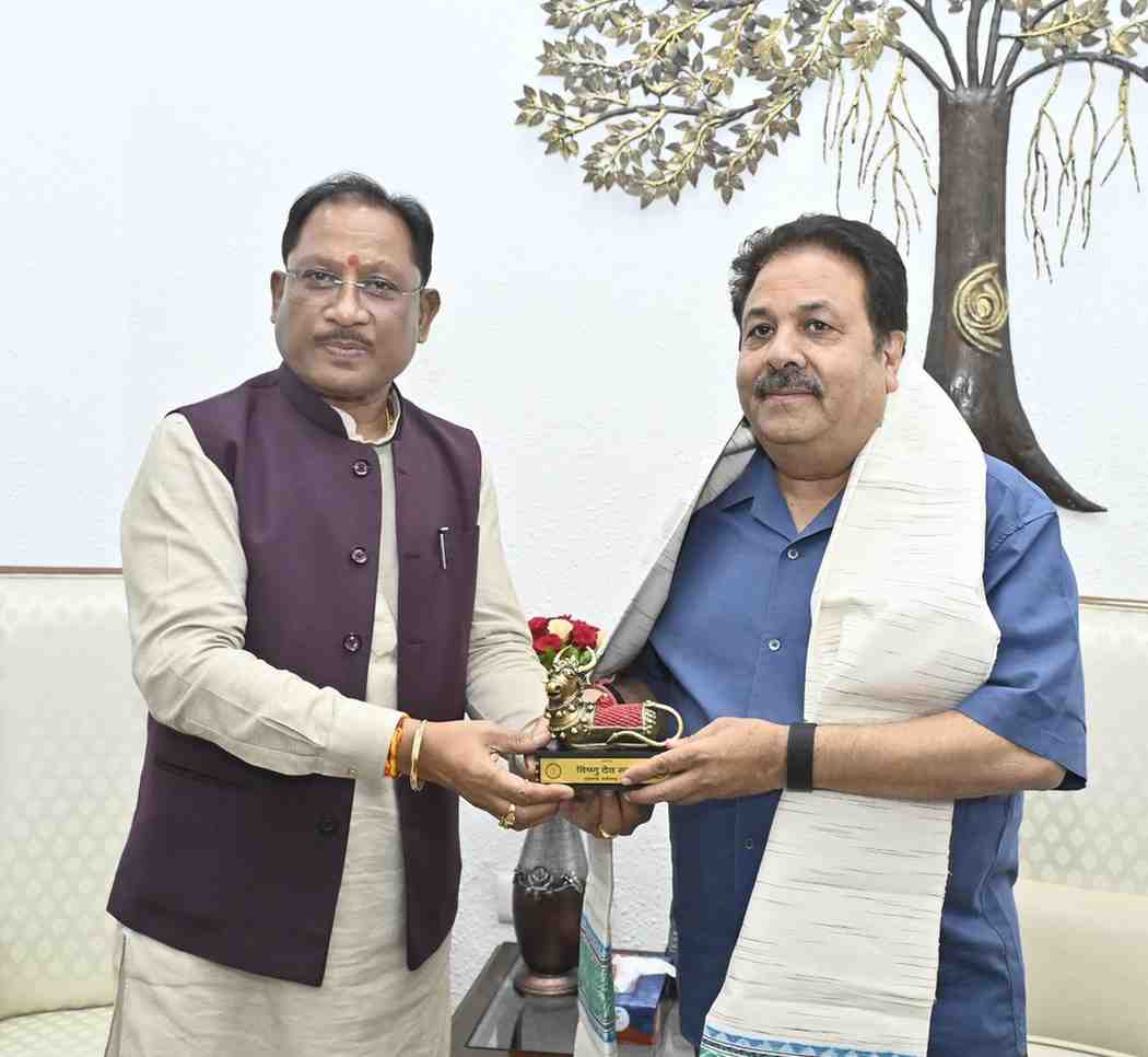 मुख्यमंत्री साय से बीसीसीआई उपाध्यक्ष राजीव शुक्ला ने की सौजन्य मुलाकात मुख्यमंत्री साय से बीसीसीआई उपाध्यक्ष राजीव शुक्ला ने की सौजन्य मुलाकात