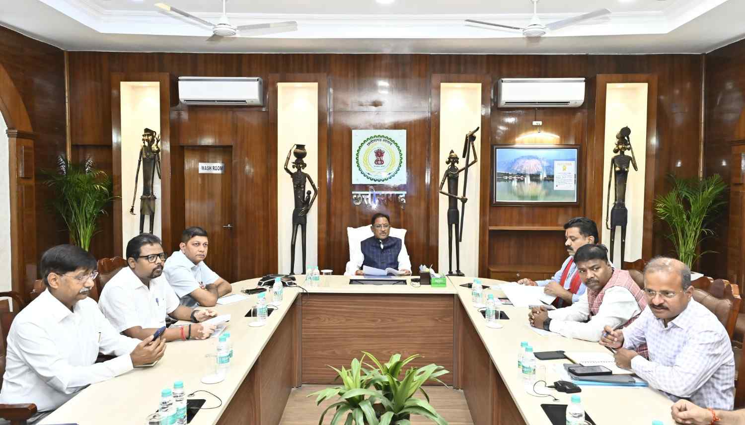 मुख्यमंत्री साय ने केंद्रीय गृहमंत्री के छत्तीसगढ़ प्रवास की तैयारियों की समीक्षा की