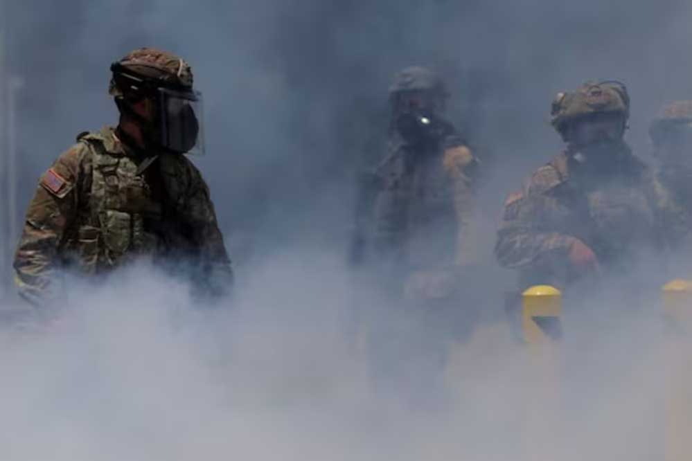 लॉस एंजेलिस में खराब होते जा रही स्थिती  ट्रंप प्रशासन ने तैनात किए 700 मरीन सैनिक