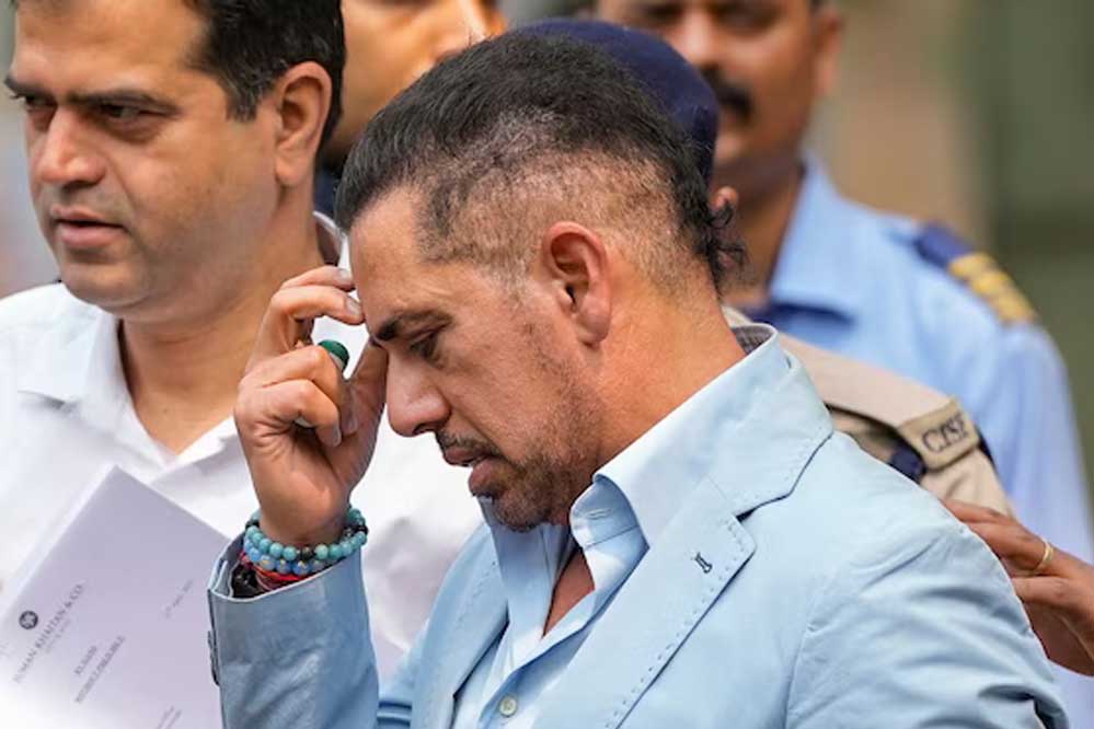 संजय भंडारी केस में ED का रॉबर्ट वाड्रा को समन, आज पूछताछ के लिए बुलाया ऑफिस संजय भंडारी केस में ED का रॉबर्ट वाड्रा को समन, आज पूछताछ के लिए बुलाया ऑफिस