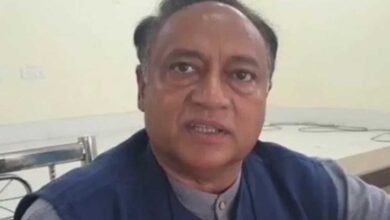 लक्ष्मण सिंह को कांग्रेस ने किया निष्कासित, राहुल गांधी और रॉबर्ट वाड्रा पर की थी टिप्पणी