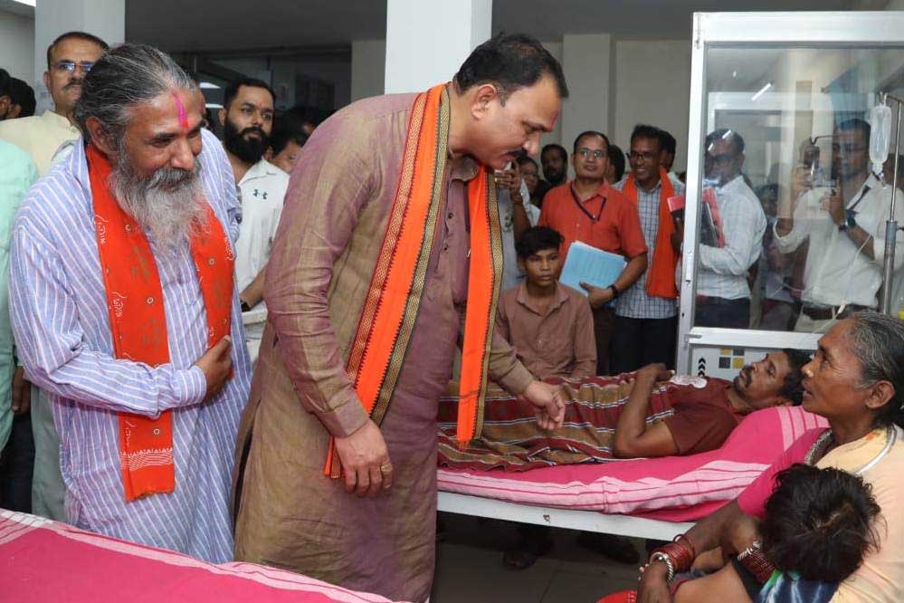 रायपुर : स्वास्थ्य मंत्री श्याम बिहारी जायसवाल एमसीएच अलबेलापारा व शासकीय कोमलदेव अस्पताल का किया औचक निरीक्षण