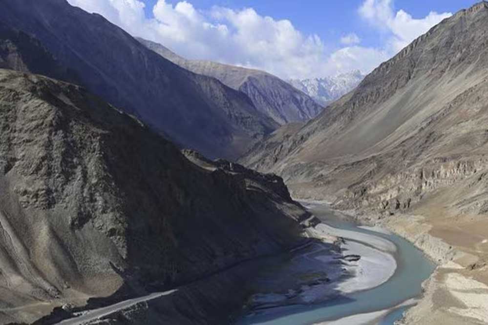 सिंधु नदी का पानी 113 किमी नहर से पंजाब, हरियाणा, राजस्थान तक पहुंचेगा पानी, कुकर्मों की सजा भुगतेगा पाकिस्तान सिंधु नदी का पानी 113 किमी नहर से पंजाब, हरियाणा, राजस्थान तक पहुंचेगा पानी, कुकर्मों की सजा भुगतेगा पाकिस्तान