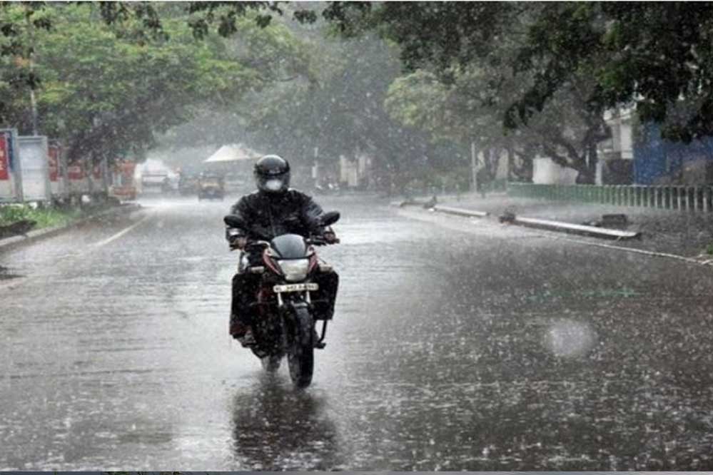 मध्यप्रदेश में दक्षिण-पश्चिम मानसून की एंट्री हो गई , बड़वानी, खरगोन, खंडवा और बुरहानपुर के रास्ते मानसून प्रदेश में पहुंचा मध्यप्रदेश में दक्षिण-पश्चिम मानसून की एंट्री हो गई , बड़वानी, खरगोन, खंडवा और बुरहानपुर के रास्ते मानसून प्रदेश में पहुंचा