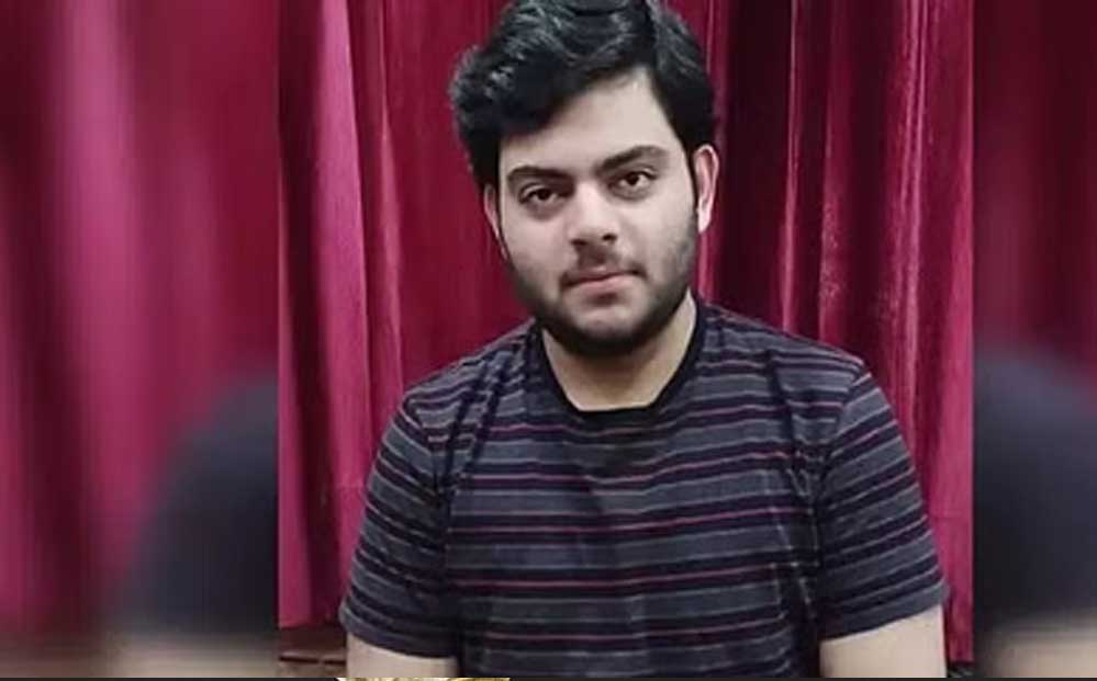 नैनी जेल में कैद अतीक अहमद के बेटे अली की बैरक से मिला पैसा, डिप्टी जेलर और हेड वार्डर सस्पेंड नैनी जेल में कैद अतीक अहमद के बेटे अली की बैरक से मिला पैसा, डिप्टी जेलर और हेड वार्डर सस्पेंड