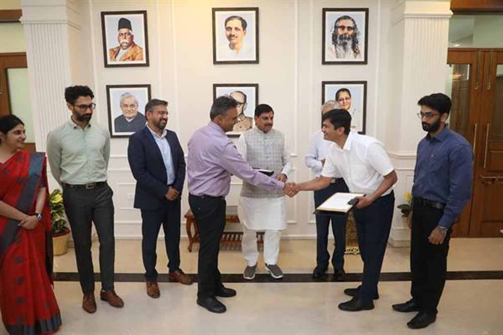 नवकरणीय ऊर्जा आज की जरूरत : मध्यप्रदेश को बनायेंगे मॉडल स्टेट : मुख्यमंत्री डॉ. यादव नवकरणीय ऊर्जा आज की जरूरत : मध्यप्रदेश को बनायेंगे मॉडल स्टेट : मुख्यमंत्री डॉ. यादव