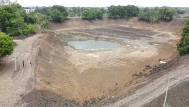 जल स्रोतों के निर्माण कार्य तेज गति से किये जा रहे हैं पूरे