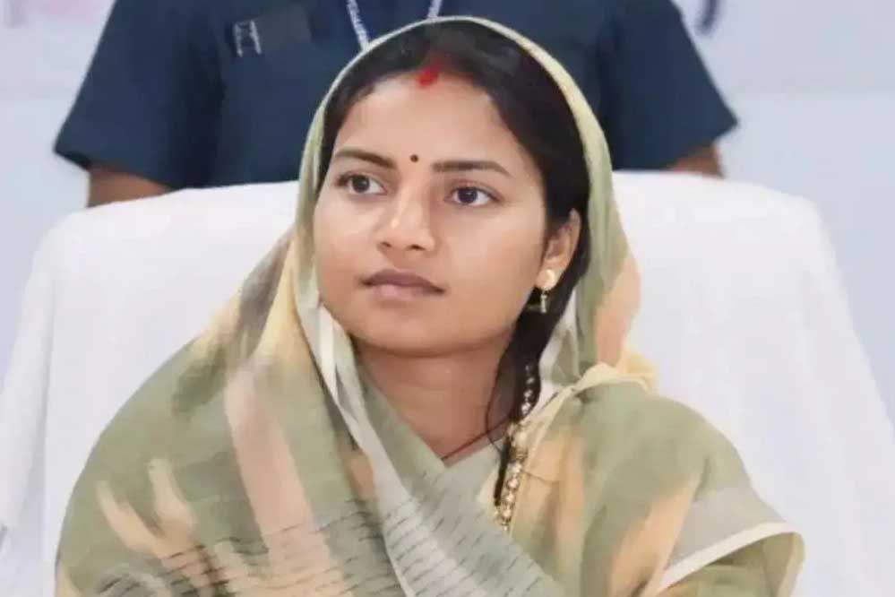 रायपुर : मंत्री श्रीमती लक्ष्मी राजवाड़े की पहल पर सूरजपुर में होंगे पुल और सड़क निर्माण, स्वीकृत हुए लगभग 48.72 करोड़ रुपए रायपुर : मंत्री श्रीमती लक्ष्मी राजवाड़े की पहल पर सूरजपुर में होंगे पुल और सड़क निर्माण, स्वीकृत हुए लगभग 48.72 करोड़ रुपए