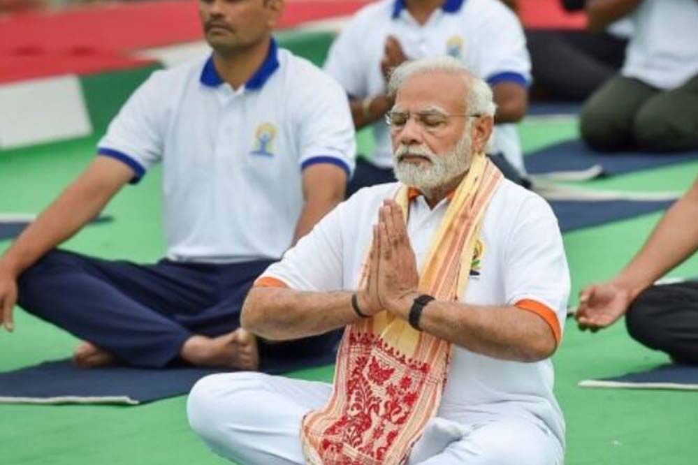 अंतर्राष्ट्रीय योग दिवस 2025 के लिए जबरदस्त उत्साह, ‘योग संगम’ में 25,000 से अधिक संगठनों के हुए पंजीकरण अंतर्राष्ट्रीय योग दिवस 2025 के लिए जबरदस्त उत्साह, ‘योग संगम’ में 25,000 से अधिक संगठनों के हुए पंजीकरण
