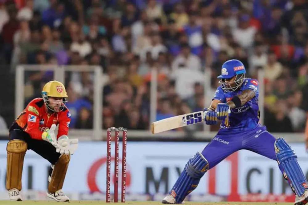 सूर्यकुमार ने एक सीजन में बतौर नॉन-ओपनर सबसे ज्यादा रन बनाने का रिकॉर्ड अपने नाम कर लिया