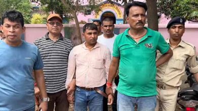 शिक्षक से रिश्वत लेते हुए BEO और लेखा सहायक रंगे हाथ धराए