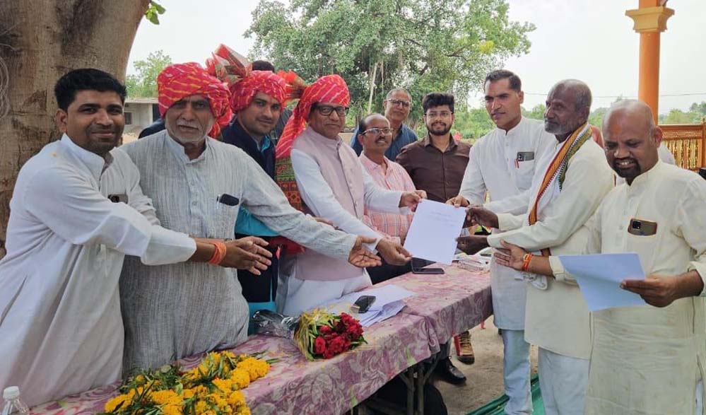 किसान भाई कृषि वैज्ञानिकों से खेती में नई तकनीकों की जानकारी ले ,आधुनिक खेती के लिये आगे आये-विधायक गोपालसिंह इंजीनियर किसान भाई कृषि वैज्ञानिकों से खेती में नई तकनीकों की जानकारी ले ,आधुनिक खेती के लिये आगे आये-विधायक गोपालसिंह इंजीनियर