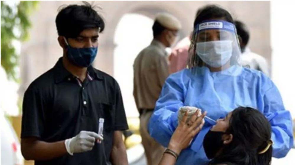 भारत में कोरोना से मचा हाहाकार, 4308 एक्टिव केस,44 की मौत,चौथी लहर में मचेगी तबाही? भारत में कोरोना से मचा हाहाकार, 4308 एक्टिव केस,44 की मौत,चौथी लहर में मचेगी तबाही?