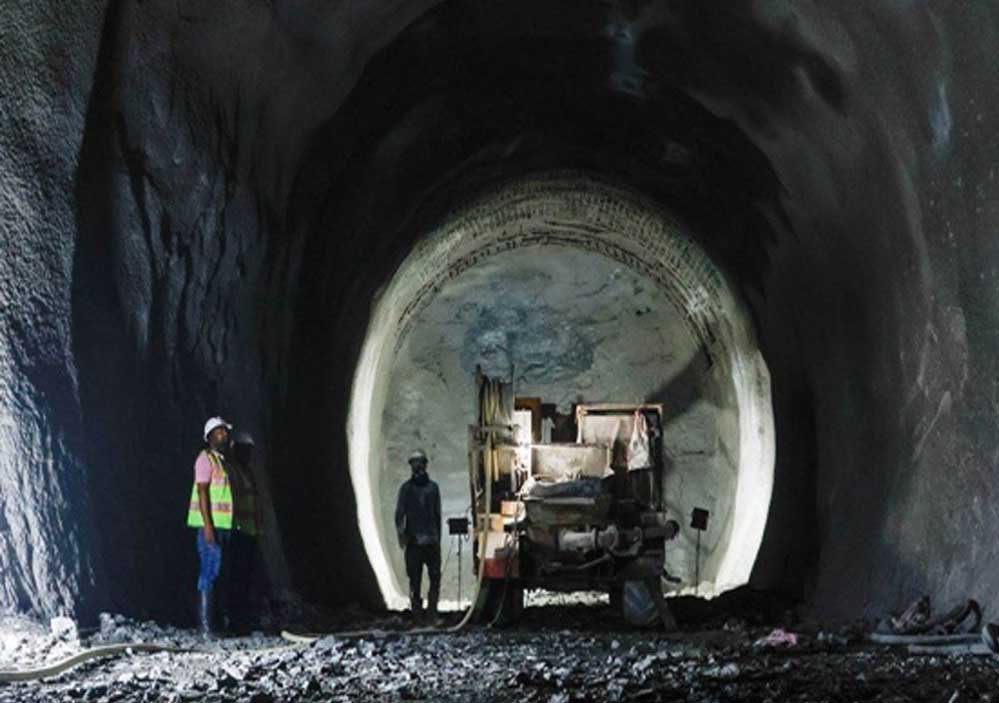 इंदौर-दाहोद रेल लाइन प्रोजेक्ट के तहत 2.9 किमी लंबी टनल का निर्माण कार्य हुआ पूरा