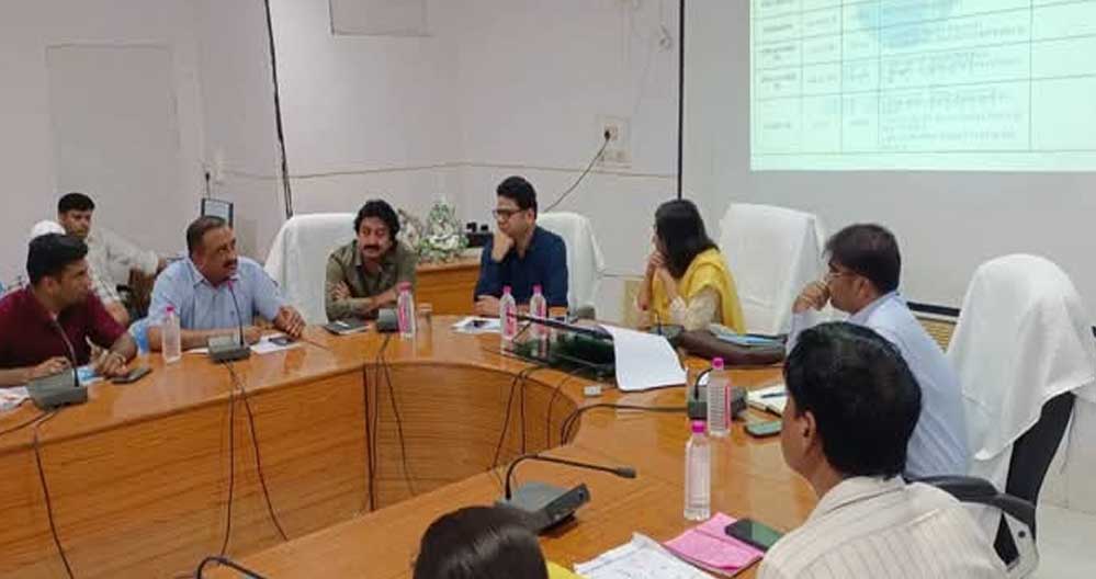 संयुक्त सचिव ने की समूह जल प्रदाय योजनाओं की समीक्षा संयुक्त सचिव ने की समूह जल प्रदाय योजनाओं की समीक्षा