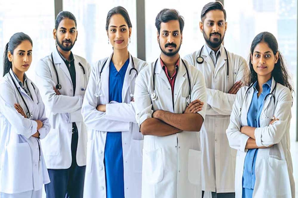 प्रदेश के दूरस्थ इलाकों में स्वास्थ्य केंद्रों में जुलाई से दो हजार डॉक्टरों की सेवाएं मिलेंगी प्रदेश के दूरस्थ इलाकों में स्वास्थ्य केंद्रों में जुलाई से दो हजार डॉक्टरों की सेवाएं मिलेंगी