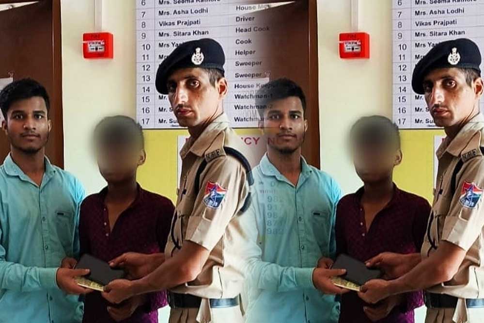 ऑपरेशन ‘नन्हे फरिश्ते’ के तहत बीना से भोपाल आए नाबालिग बालक को संरक्षित संस्था के माध्यम से सौंपा गया परिजनों को