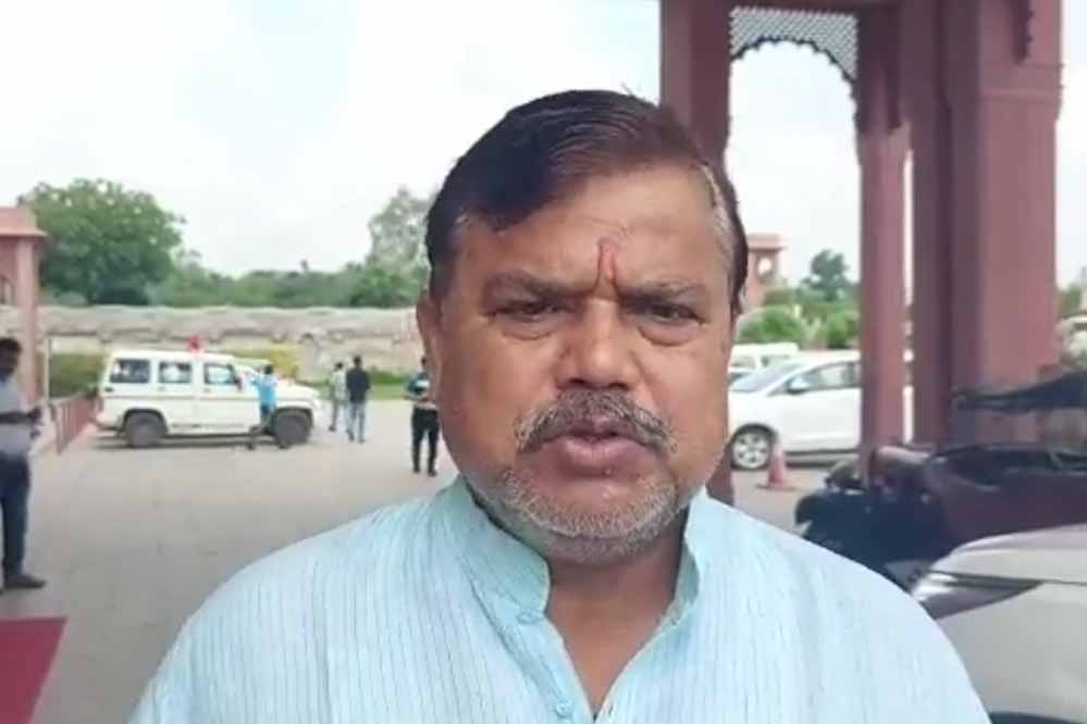 आमजनों के प्रति संवेदनशील ऊर्जा महकमा:  मंत्री तोमर