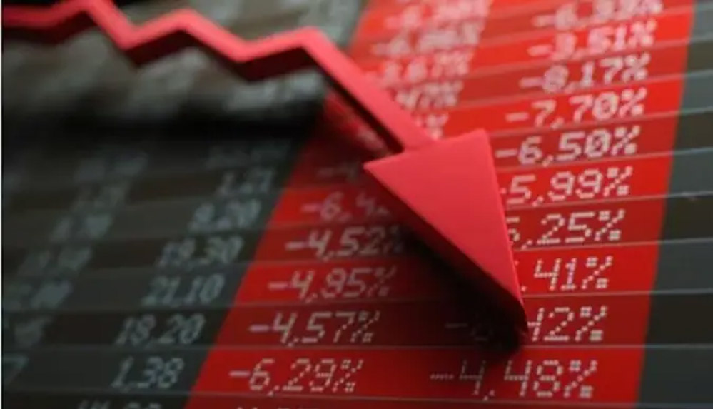 शेयर बाजार गिरा … सेंसेक्स 700 अंक फिसला, रिलायंस से HDFC तक बिखरे ये 10 स्टॉक